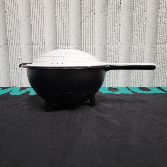 Tupperware Double Colander - Picture 1 of 7